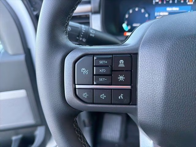 2026 Oxford White Ford F-150 Lariat 4X4 Truck