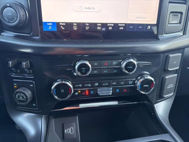 2026 Oxford White Ford F-150 Lariat 4X4 Truck