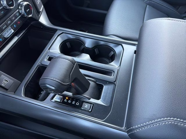 2026 Oxford White Ford F-150 Lariat 4X4 Truck