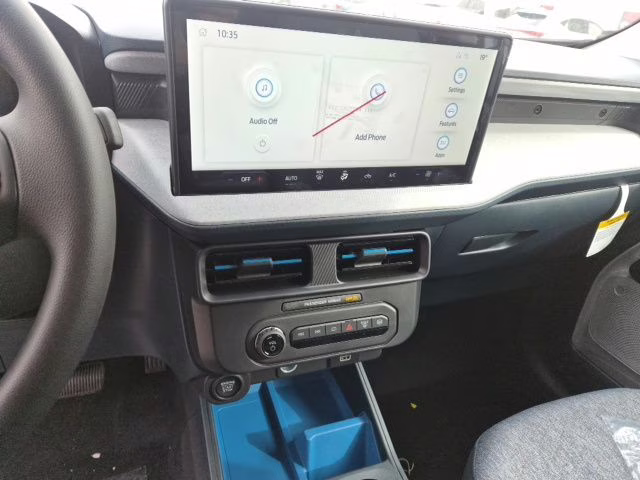 2026 Space White Metallic Ford Maverick XLT AWD Truck