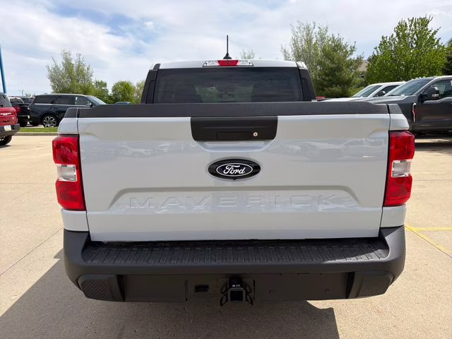 2026 Space White Metallic Ford Maverick XLT AWD Truck