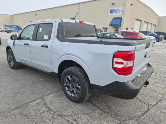 2026 Space White Metallic Ford Maverick XLT AWD Truck