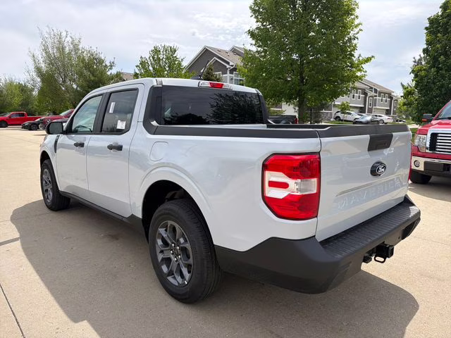 2026 Space White Metallic Ford Maverick XLT AWD Truck