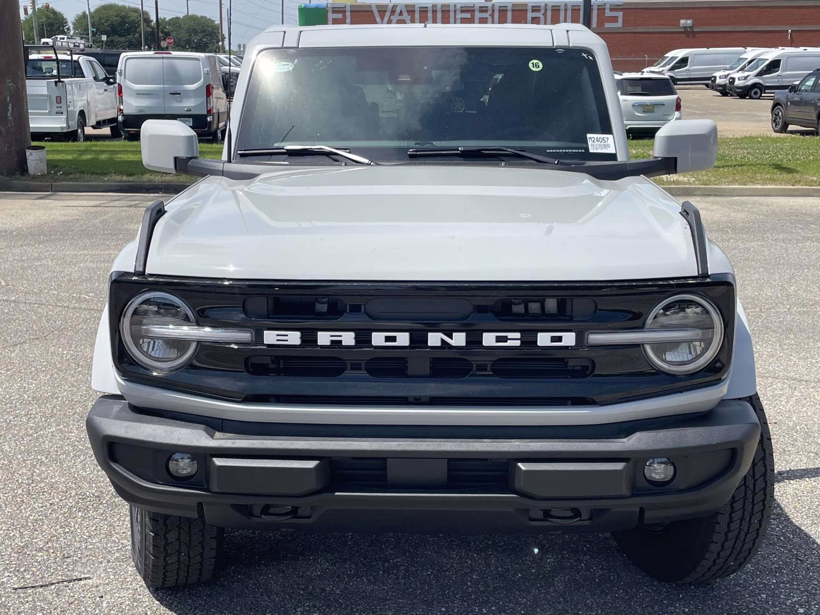 2026 Avalanche Ford Bronco Outer Banks 4X4 SUV