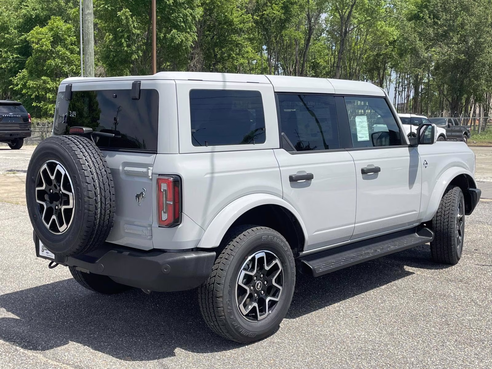 2026 Avalanche Ford Bronco Outer Banks 4X4 SUV