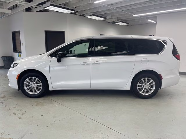 2026 Bright White Clearcoat Chrysler Pacifica Select AWD Van