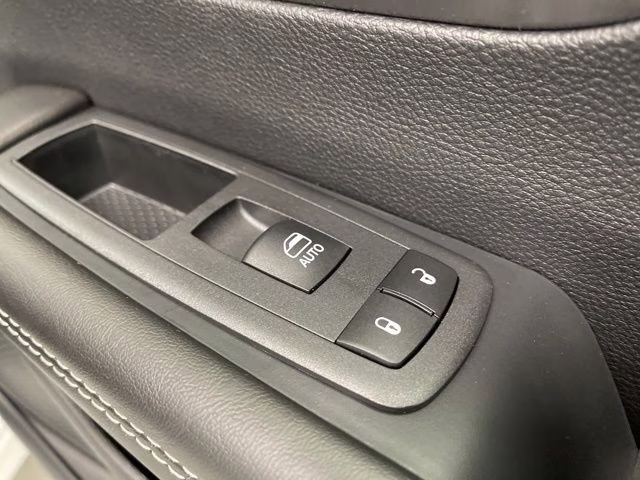 2026 Bright White Clearcoat Chrysler Pacifica Select AWD Van