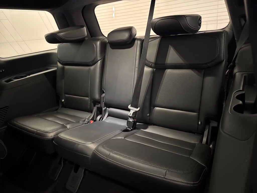 2025 Dark Matter Gray Metallic Ford Expedition Platinum 4X4 SUV