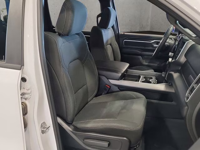 2025 Bright White Clearcoat Ram 1500 Big Horn 4X4 Truck