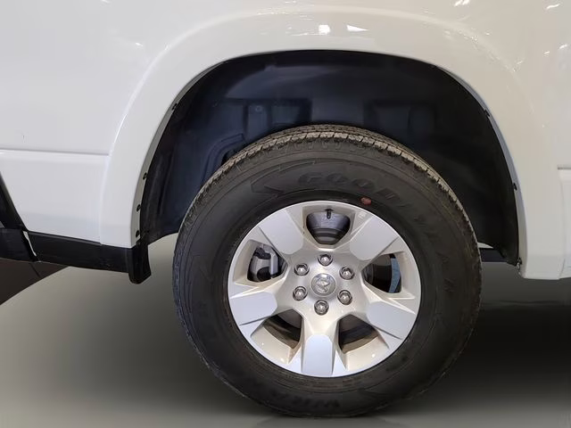 2025 Bright White Clearcoat Ram 1500 Big Horn 4X4 Truck