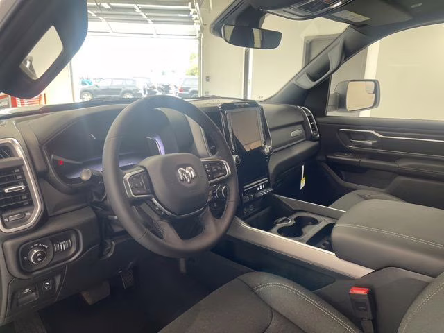 2026 Diamond Black Crystal Pearlcoat Ram 1500 Big Horn/Lone Star 4X4 Truck