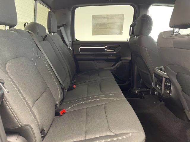 2026 Diamond Black Crystal Pearlcoat Ram 1500 Big Horn/Lone Star 4X4 Truck
