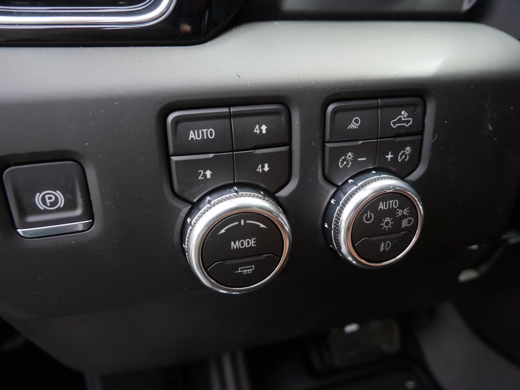 2026 Onyx Black GMC Sierra 3500HD Denali Ultimate 4X4 Truck