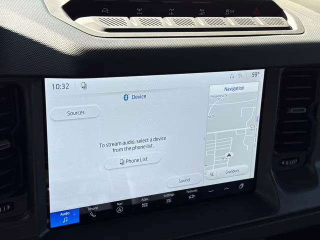 2026 Oxford White Ford Bronco Badlands 4X4 SUV