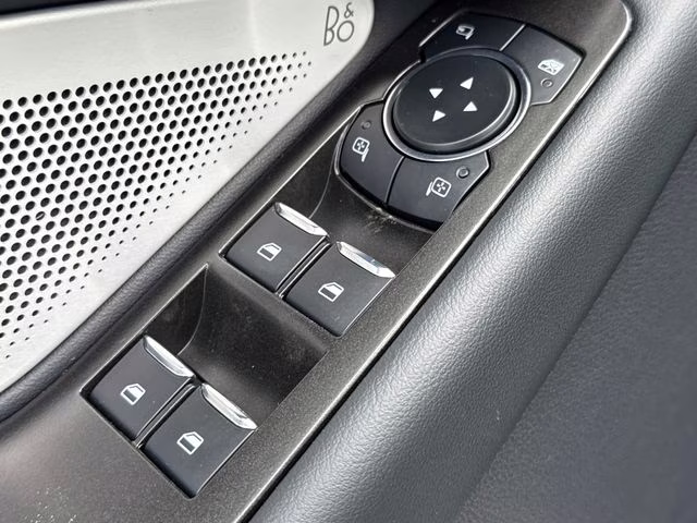 2026 White Ford Explorer ST 4X4 SUV