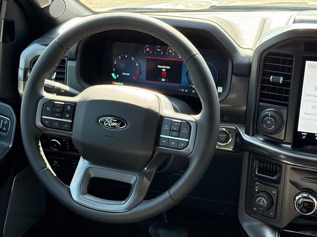 2026 Avalanche Ford F-150 Lariat 4X4 Truck