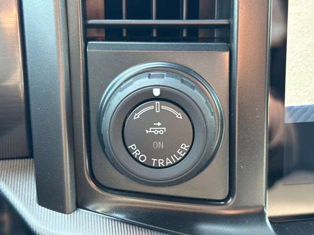 2026 Avalanche Ford F-150 Lariat 4X4 Truck