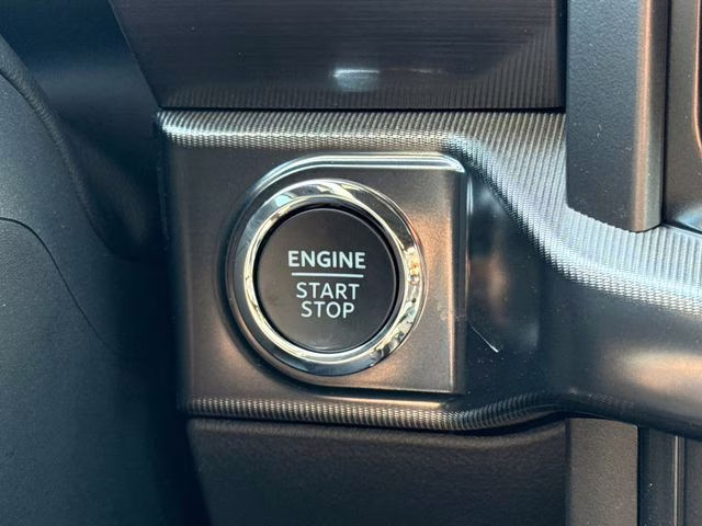 2026 Avalanche Ford F-150 Lariat 4X4 Truck