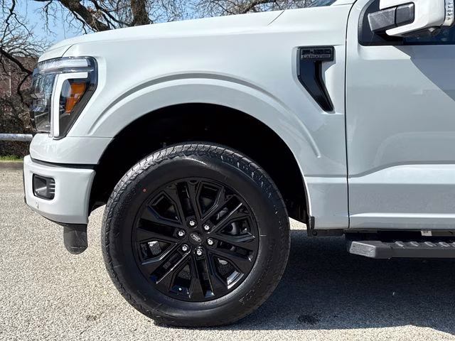 2026 Avalanche Ford F-150 Lariat 4X4 Truck