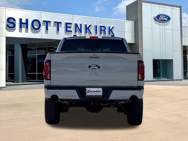 2026 Avalanche Ford F-150 Lariat 4X4 Truck