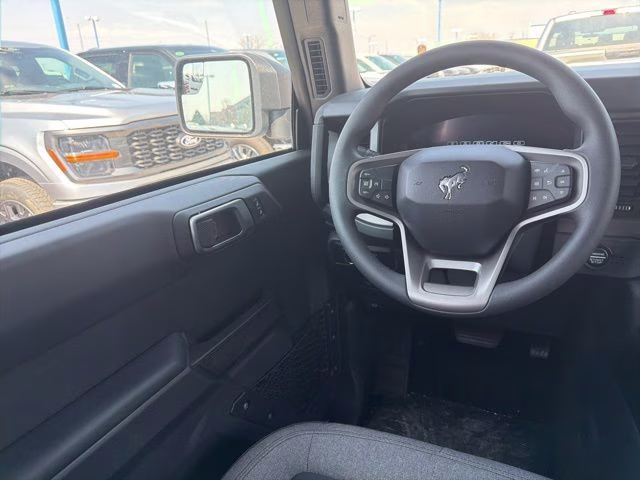 2026 Oxford White Ford Bronco Base 4X4 SUV