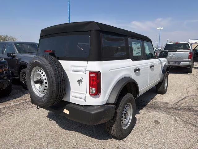 2026 Oxford White Ford Bronco Base 4X4 SUV