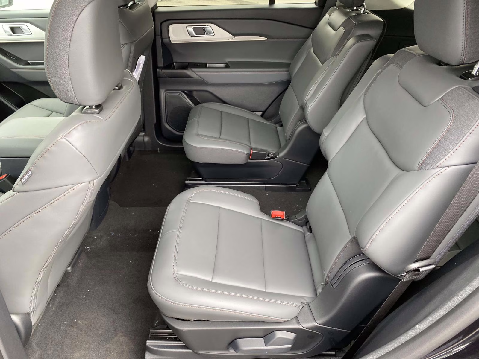 2026 Black Metallic Ford Explorer Active RWD SUV