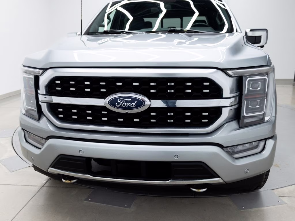 2022 Silver Ford F-150 Platinum 4X4 Truck