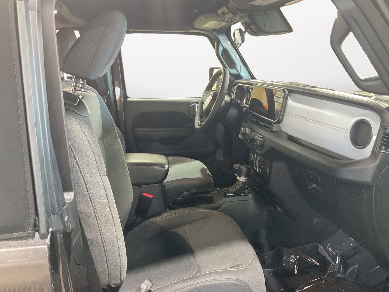 2024 Granite Crystal Metallic Clearcoat Jeep Wrangler Sport S 4X4 SUV