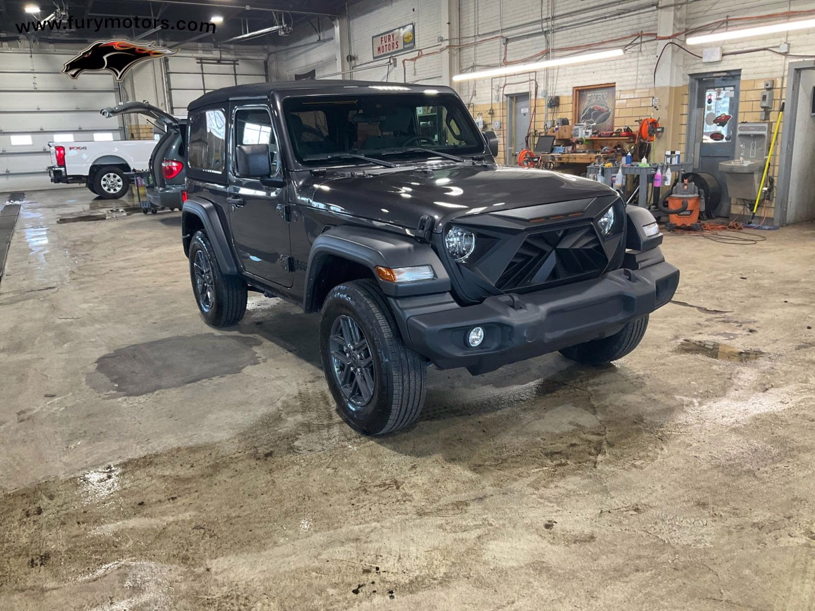 2024 Granite Crystal Metallic Clearcoat Jeep Wrangler Sport S 4X4 SUV