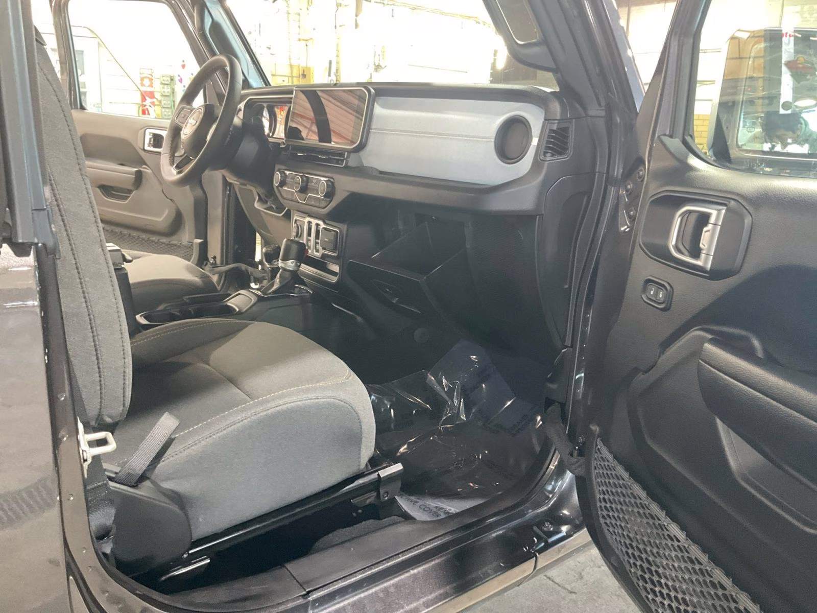 2024 Granite Crystal Metallic Clearcoat Jeep Wrangler Sport S 4X4 SUV