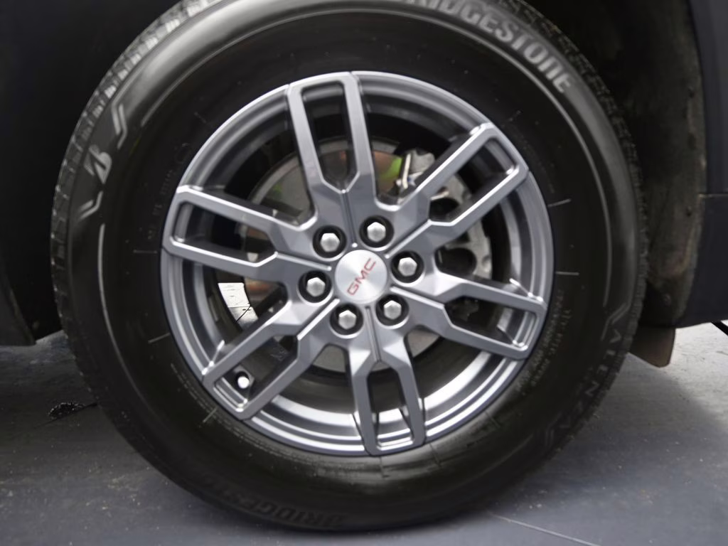 2025 Summit White GMC Acadia Elevation AWD SUV