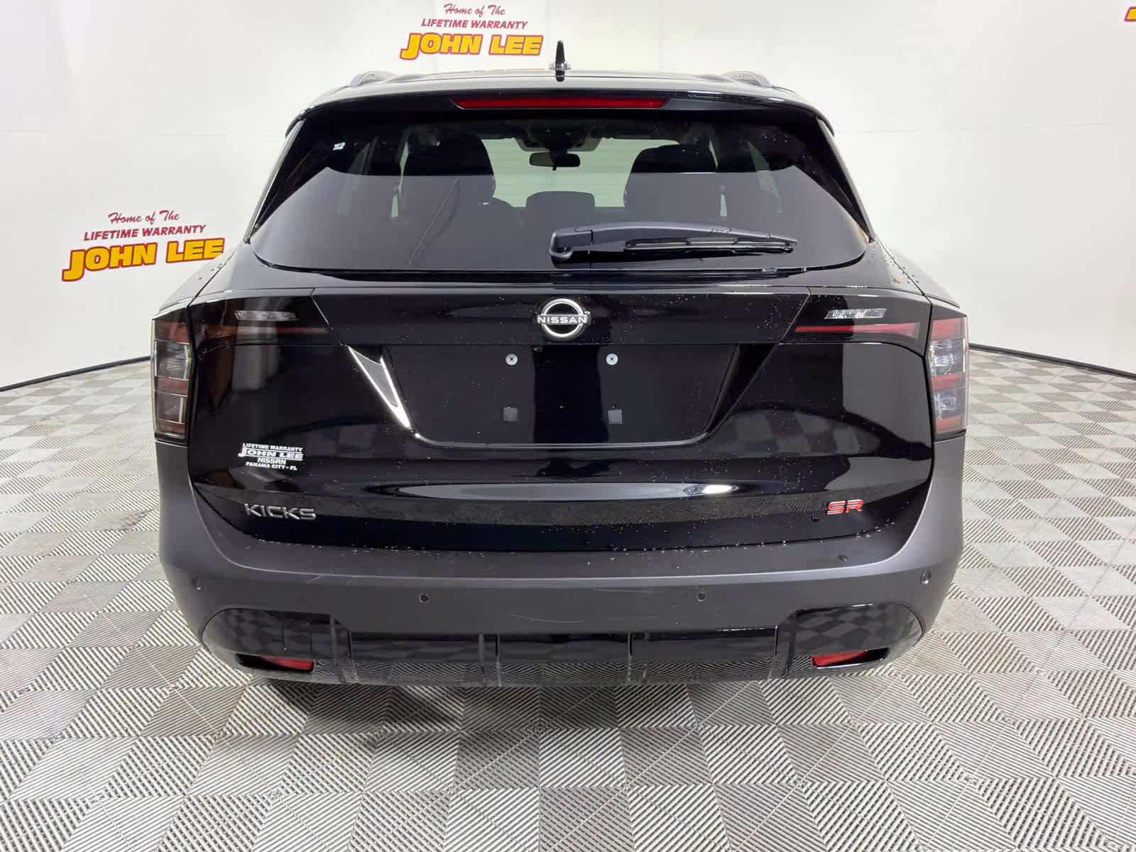 2026 Super Black Nissan Kicks SR FWD SUV