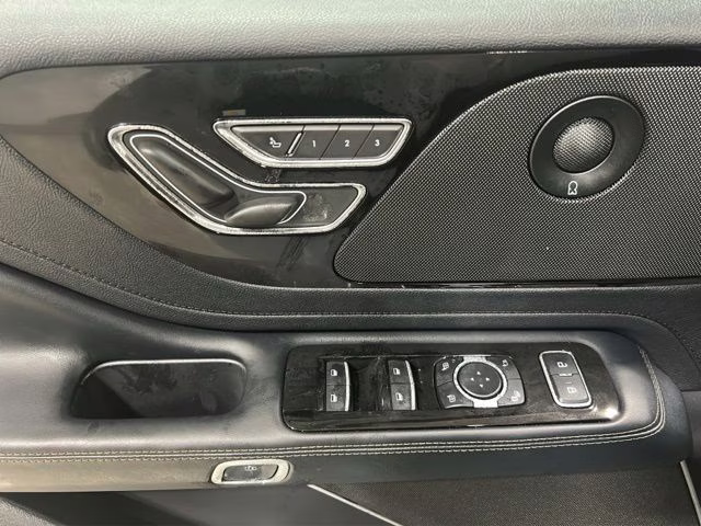 2026 Harbor Gray Clearcoat Lincoln Aviator Premiere AWD SUV