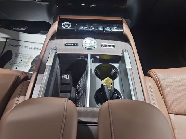 2026 Pristine White Metallic Tri-Coat Lincoln Navigator L Reserve 4X4 SUV