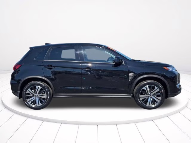 2026 Labrador Black Pearl Mitsubishi Outlander Sport 2.0 ES 4X4 SUV
