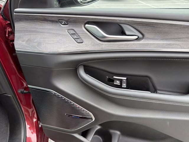 2023 Velvet Red Pearlcoat Jeep Grand Cherokee 4xe Overland 4X4 SUV