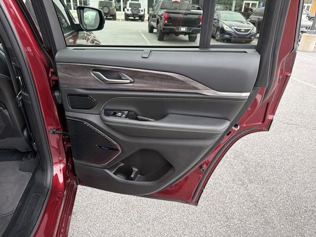 2023 Velvet Red Pearlcoat Jeep Grand Cherokee 4xe Overland 4X4 SUV