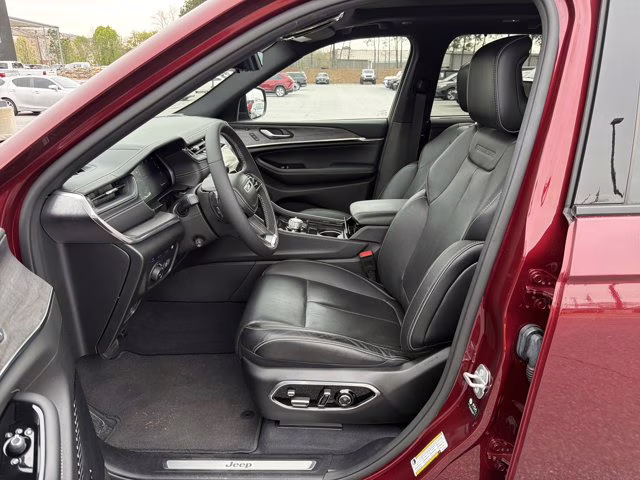 2023 Velvet Red Pearlcoat Jeep Grand Cherokee 4xe Overland 4X4 SUV