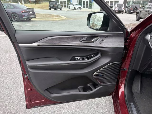 2023 Velvet Red Pearlcoat Jeep Grand Cherokee 4xe Overland 4X4 SUV