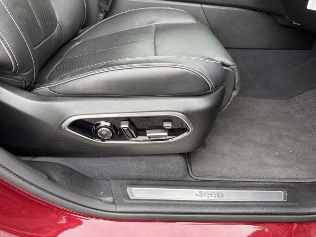 2023 Velvet Red Pearlcoat Jeep Grand Cherokee 4xe Overland 4X4 SUV