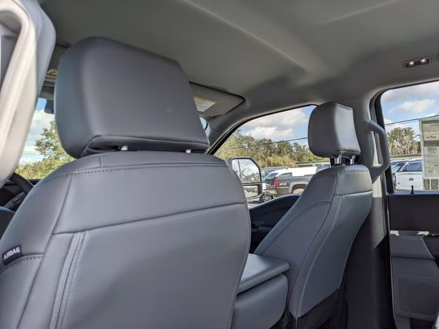 2026 Oxford White Ford Super Duty F-350 DRW XL 4X4 Truck