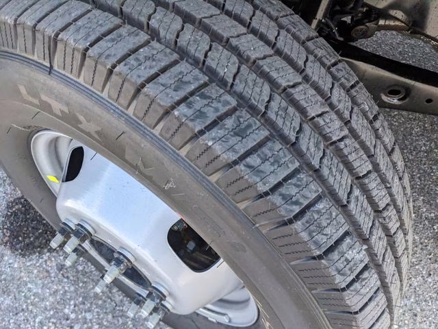 2026 Oxford White Ford Super Duty F-350 DRW XL 4X4 Truck