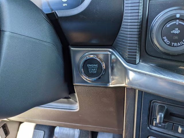 2026 Star White Metallic Tri-Coat Ford F-150 King Ranch 4X4 Truck