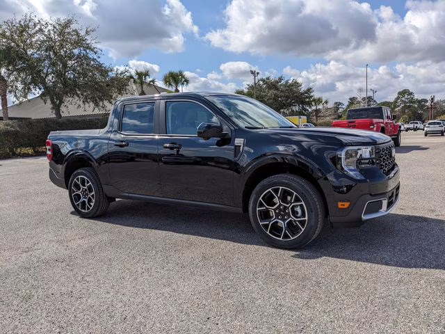 2026 Shadow Black Ford Maverick Lariat AWD Truck