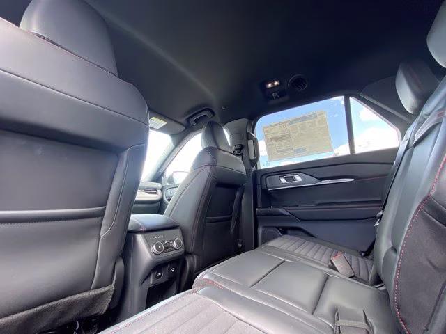 2026 Star White Metallic Tri-Coat Ford Explorer ST-Line RWD SUV