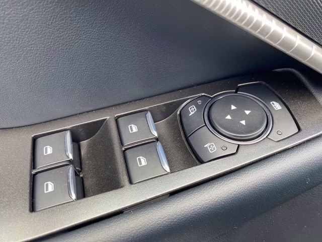 2026 Star White Metallic Tri-Coat Ford Explorer ST-Line RWD SUV