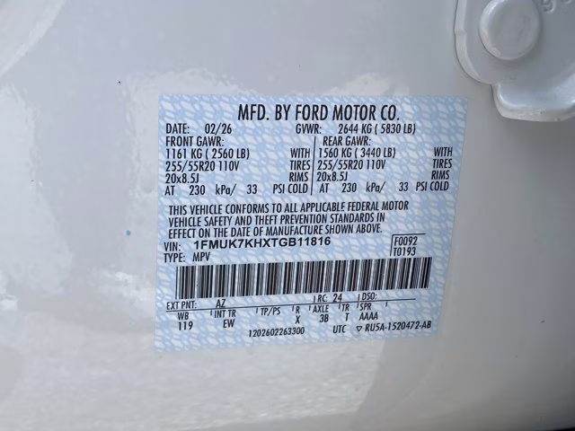 2026 Star White Metallic Tri-Coat Ford Explorer ST-Line RWD SUV