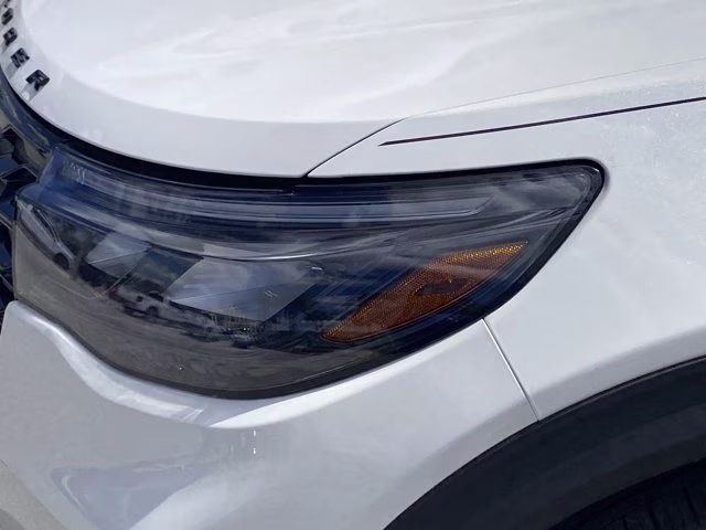 2026 Star White Metallic Tri-Coat Ford Explorer ST-Line RWD SUV