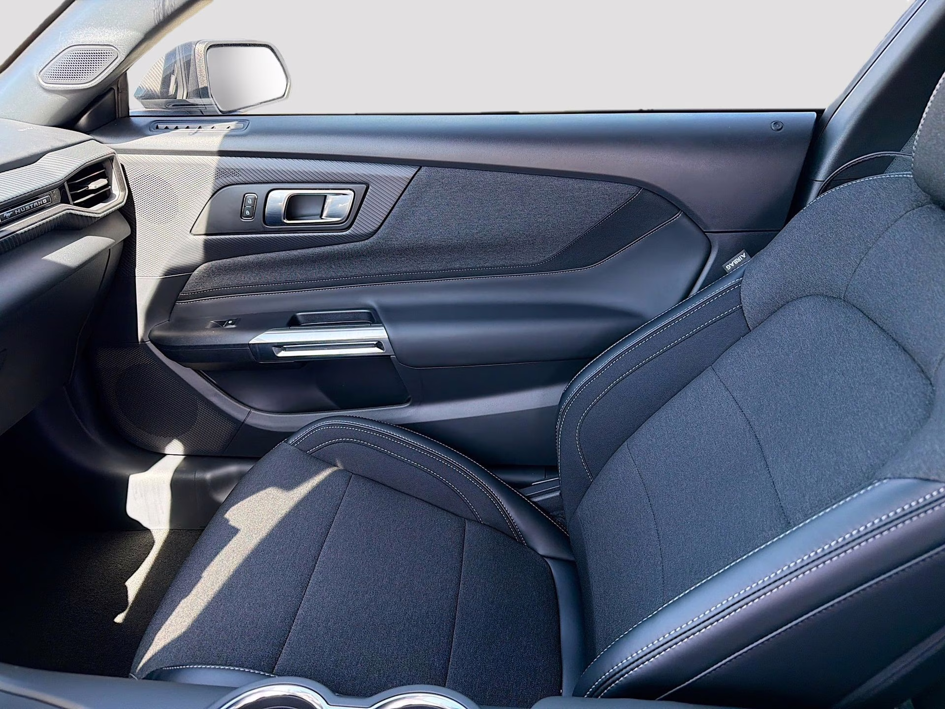 2026 Oxford White Ford Mustang EcoBoost RWD Coupe